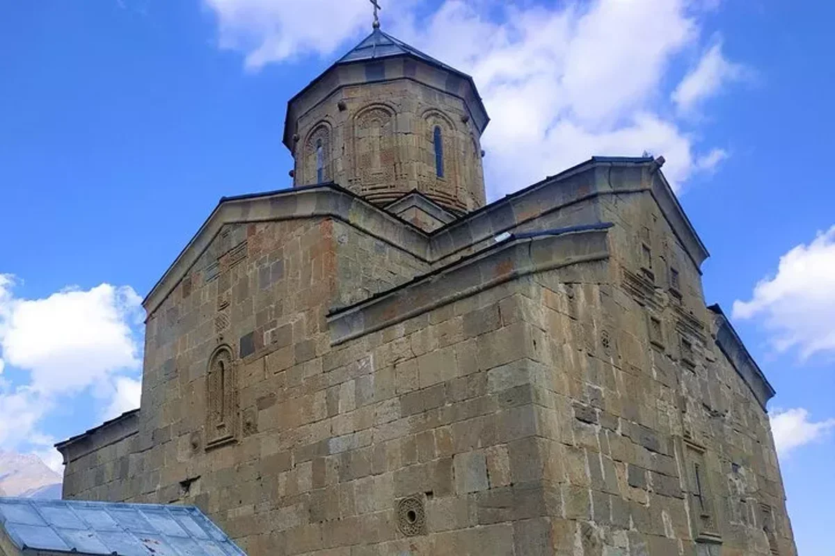Kazbegi Adventure: Easy Trip from Tbilisi